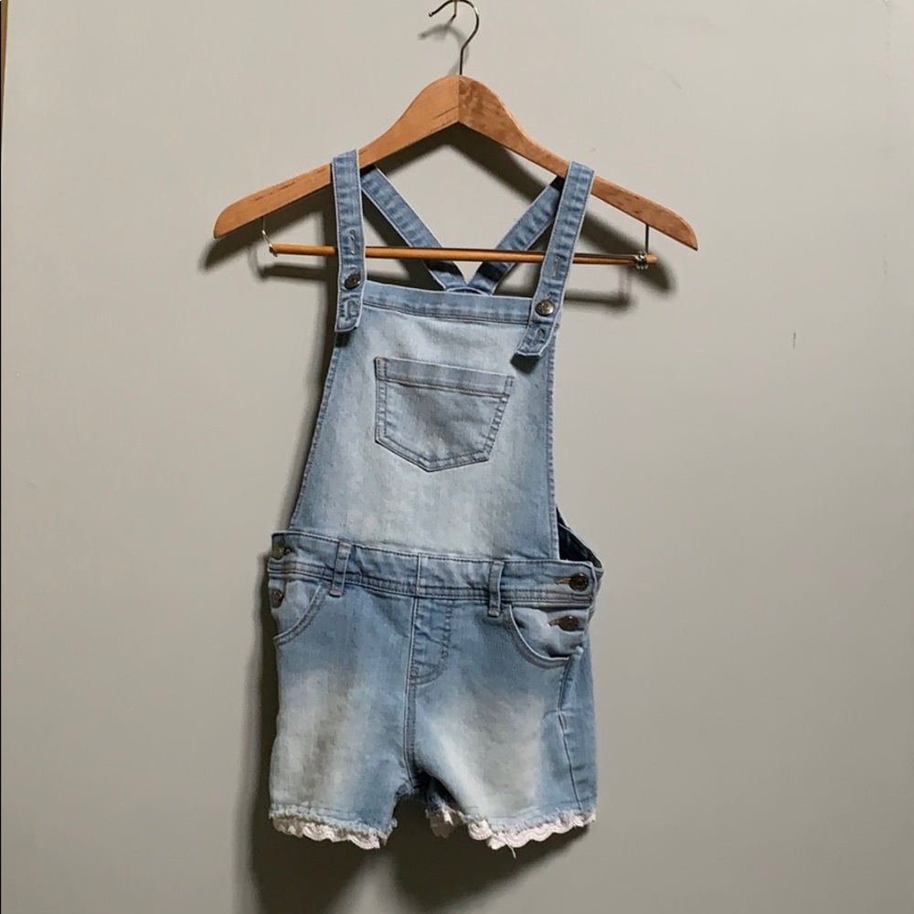 Girls lace bottom overall shorts